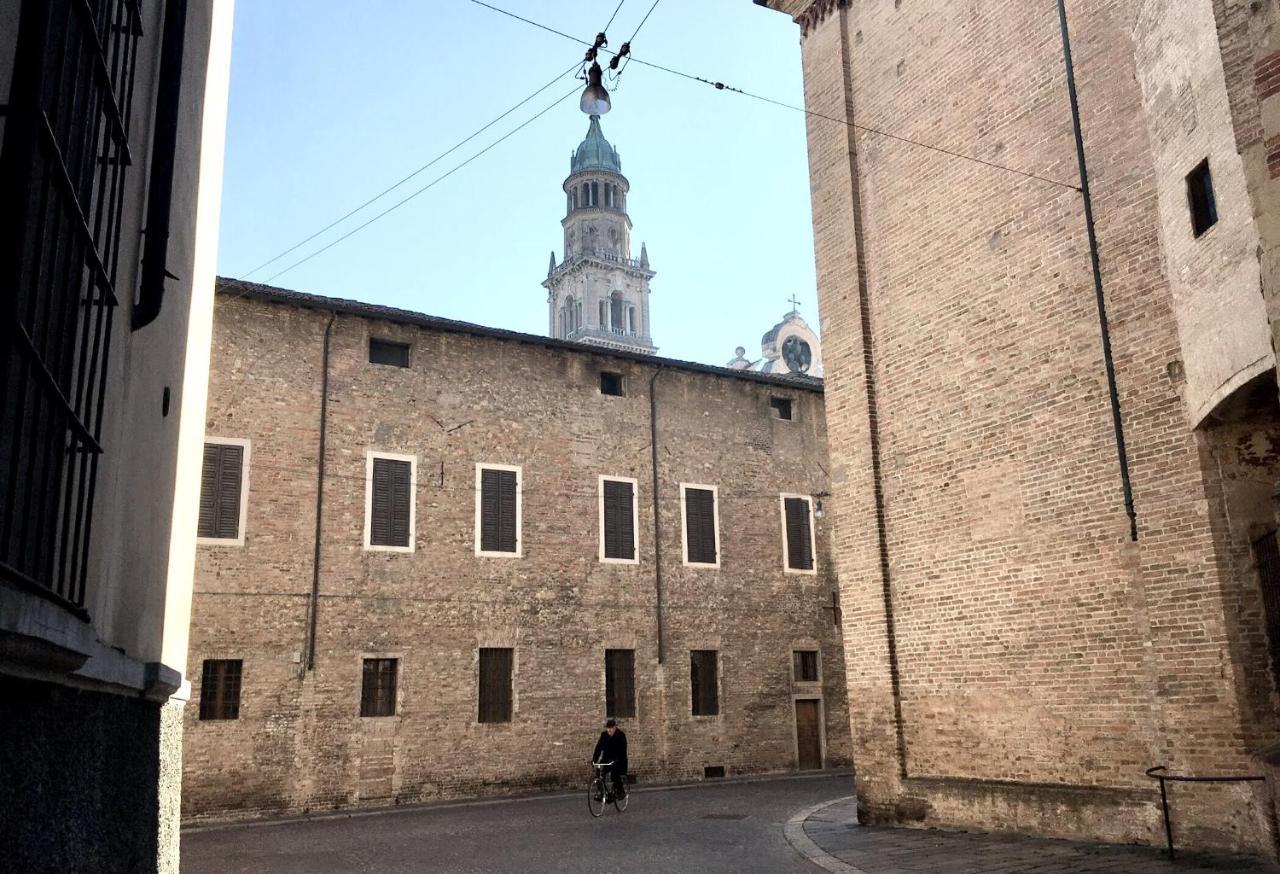 Sant'Anna Studio Apartment Parma Eksteriør bilde